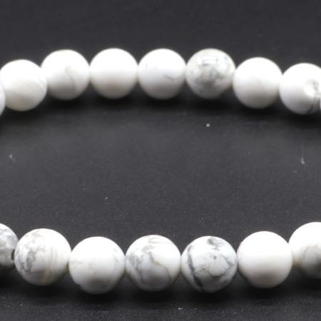 Pulsera de piedras de howlita