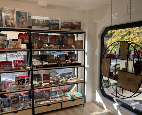 Interior de la tienda de regalos especiales en Móstoles